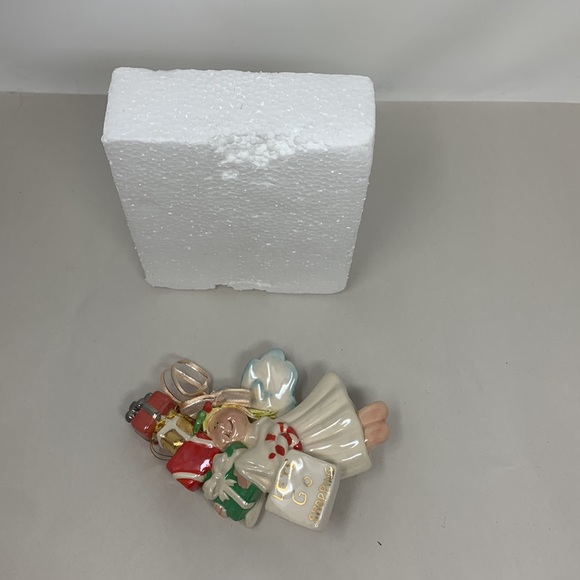Let’s go shopping ANGEL with gifts Christmas tree ornament decoration used - Picture 15 of 17